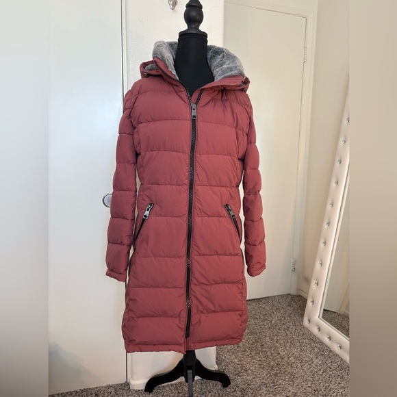 Andrew Marc Women's Puffer Coat in Deep Red - Picture 1 of 7